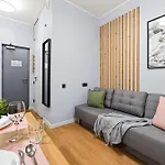 Lägenhet Designer Urban Retreat, Near Old Town, Wifi 100mbs, Smart Tv