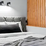 アパート Designer Urban Retreat, Near Old Town, Wifi 100mbs, Smart Tv *