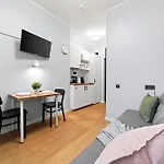 Designer Urban Retreat, Near Old Town, Wifi 100mbs, Smart Tv Lägenhet Tallinn