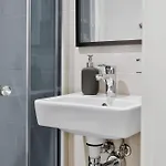 Designer Urban Retreat, Near Old Town, Wifi 100mbs, Smart Tv * タリン