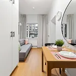 Designer Urban Retreat, Near Old Town, Wifi 100mbs, Smart Tv アパート タリン