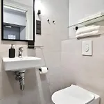 Designer Urban Retreat, Near Old Town, Wifi 100mbs, Smart Tv アパート タリン