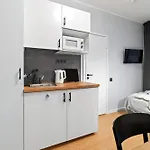 Designer Urban Retreat, Near Old Town, Wifi 100mbs, Smart Tv Lägenhet *