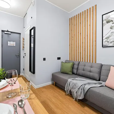 Apartman Designer Urban Retreat, Near Old Town, Wifi 100mbs, Smart Tv