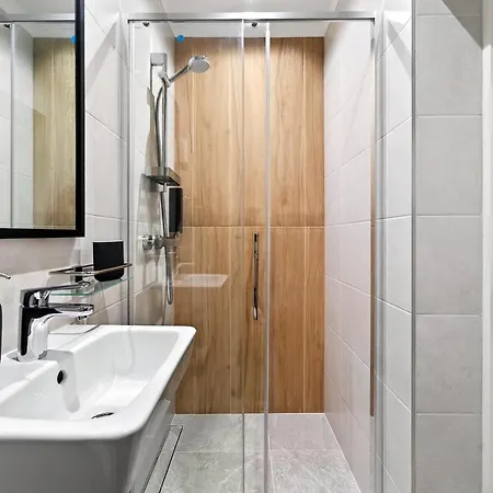 Apartman Designer Urban Retreat, Near Old Town, Wifi 100mbs, Smart Tv *