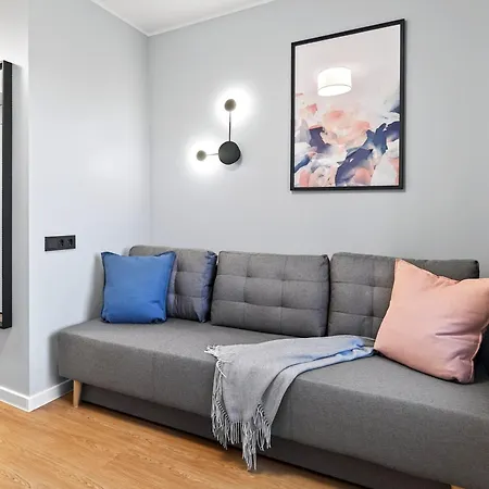 Designer Urban Retreat, Near Old Town, Wifi 100mbs, Smart Tv Apartman *