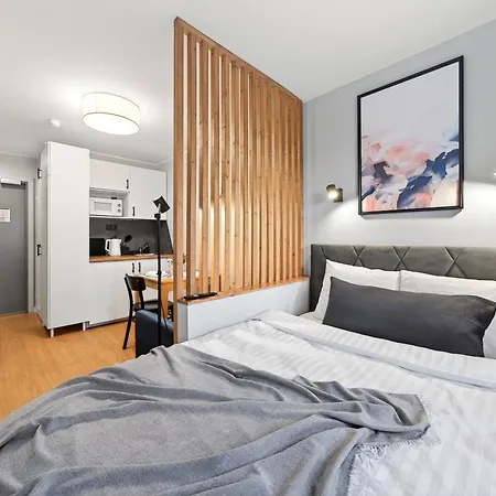 Designer Urban Retreat, Near Old Town, Wifi 100mbs, Smart Tv *