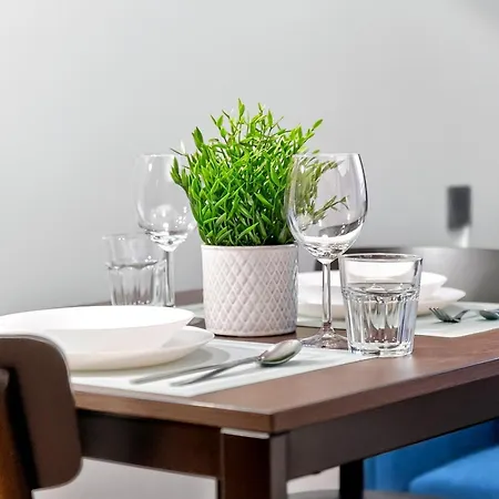 Apartman Designer Urban Retreat, Near Old Town, Wifi 100mbs, Smart Tv *