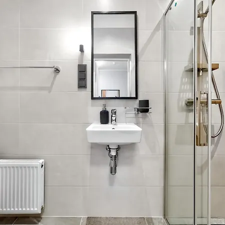 Designer Urban Retreat, Near Old Town, Wifi 100mbs, Smart Tv Apartman Tallinn