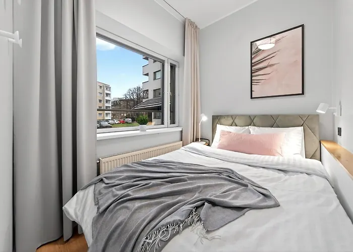 Designer Urban Retreat, Near Old Town, Wifi 100mbs, Smart Tv Ταλίν