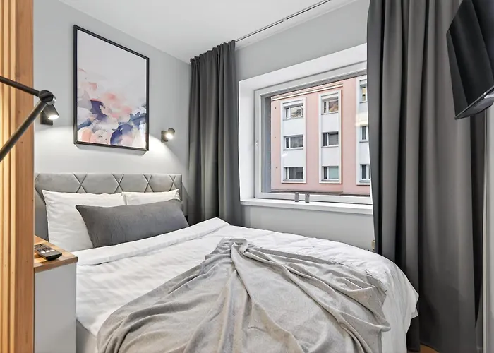 Lägenhet Designer Urban Retreat, Near Old Town, Wifi 100mbs, Smart Tv