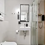 Designer Urban Retreat, Near Old Town, Wifi 100mbs, Smart Tv Appartamento Reval