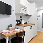 Designer Urban Retreat, Near Old Town, Wifi 100mbs, Smart Tv Appartamento *