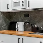 Designer Urban Retreat, Near Old Town, Wifi 100mbs, Smart Tv Appartamento