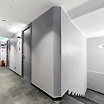 Designer Urban Retreat, Near Old Town, Wifi 100mbs, Smart Tv Apartman Tallinn